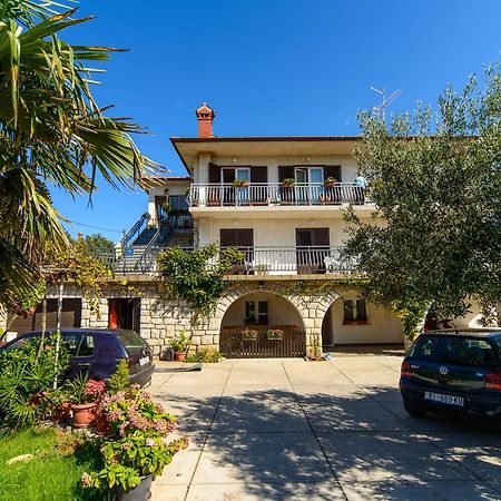 Apartmani Katica Kornic Exterior photo